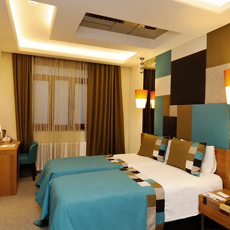 Collage Pera Hotel Istambul