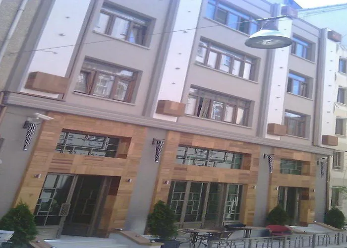 培拉贴图酒店 4*