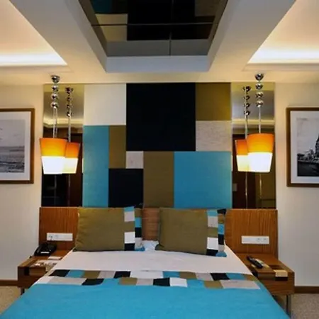 Collage Pera Hotel